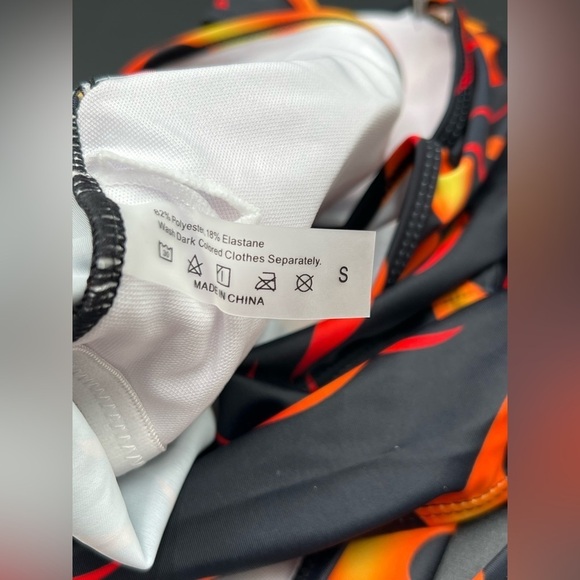 Flame Print One Piece Bodysuit Swimsuit Sleeveless High Cut Bikini Swimwear SM - Picture 4 of 11